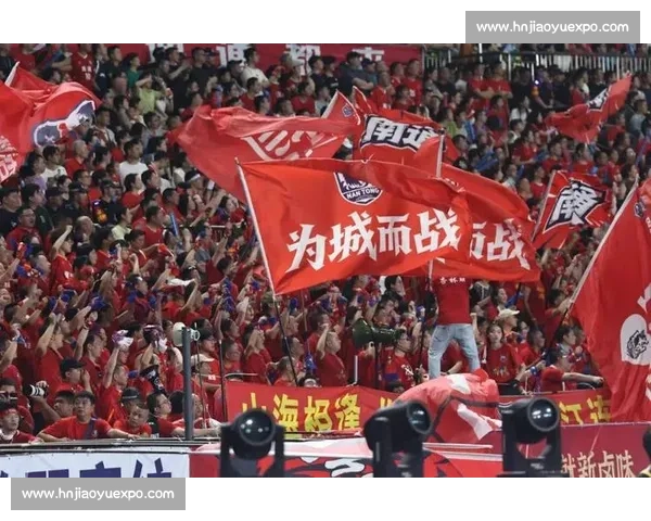 南通主场紧急扩容 9000 座迎首秀,2 万席位见证苏超黑马崛起 南通主场紧急扩容 9000 座迎首秀,2 万席位见证苏超黑马崛起