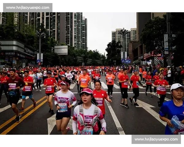 23℃清凉赛道 + 英雄十八坡！3.5 万跑者燃爆贵阳马拉松