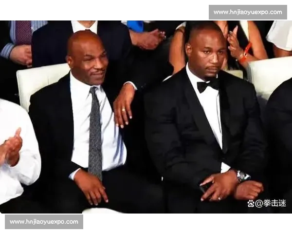 力量与技术的世纪对话泰森对决克里琴科的时代假想巅峰拳击风格碰撞